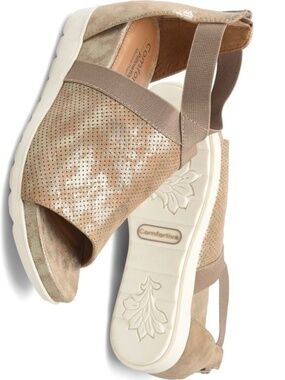 Comfortiva Women's Paisley Metallic Gold Suede Wedge Sandals Back Zip Elastic